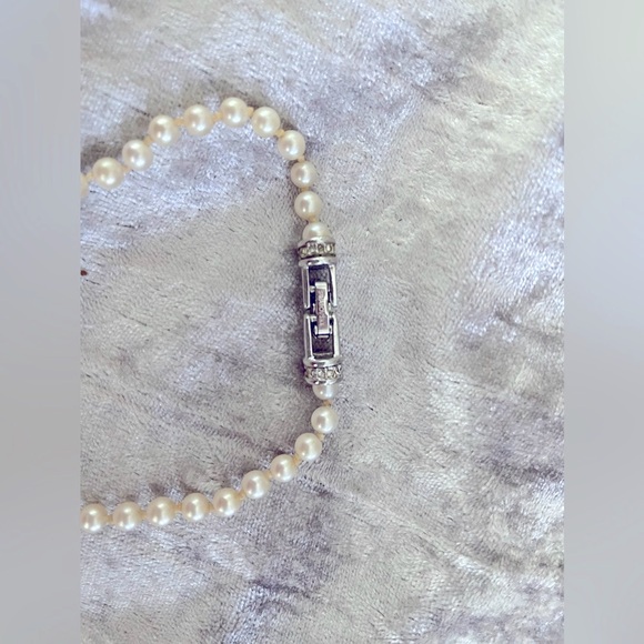 Signed Swarovski Pearl Necklace | Retired | Vintage | Rhodium and Rhinestones - Picture 2 of 5